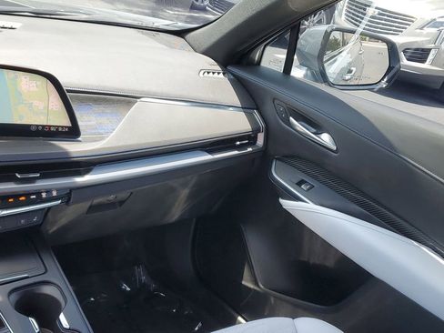 Certified 2025 Cadillac XT4 Sport FWD image 20