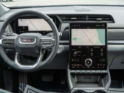 New 2026 GMC Terrain Elevation FWD image 14