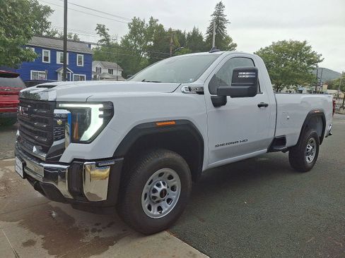 New 2025 GMC Sierra 2500 Pro w/ Convenience Package image 3