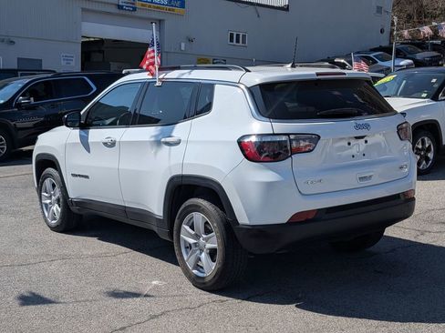 Used 2022 Jeep Compass Latitude w/ Sun and Sound Group image 9