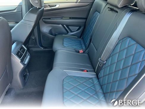 New 2026 Volkswagen Atlas Cross Sport SEL Premium R-Line AWD/4WD image 28