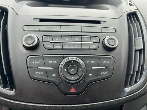 Used 2017 Ford Escape SE image 24