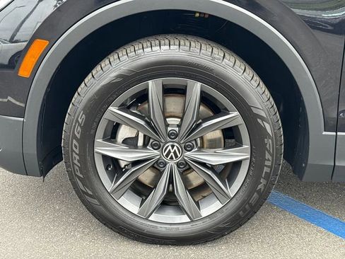 Certified 2023 Volkswagen Tiguan SE image 13