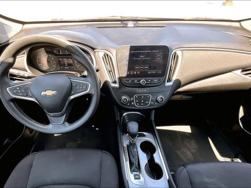 Used 2023 Chevrolet Malibu LT FWD image 13