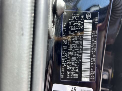 Used 2023 Toyota Camry SE w/ Cold Weather Package AWD/4WD image 28