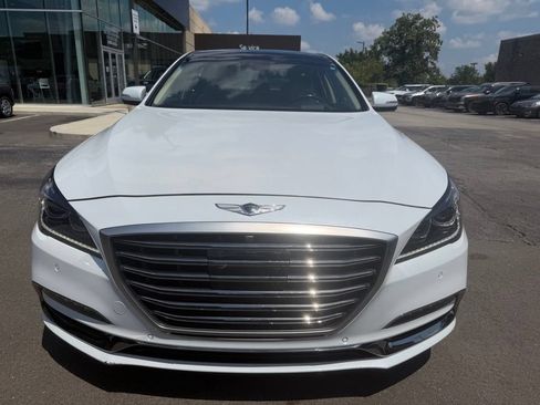 Used 2018 Genesis G80 5.0 Ultimate RWD image 2