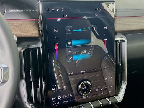 New 2026 GMC Acadia Denali Ultimate image 14