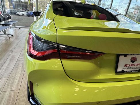 Used 2022 BMW M4 Coupe RWD image 7