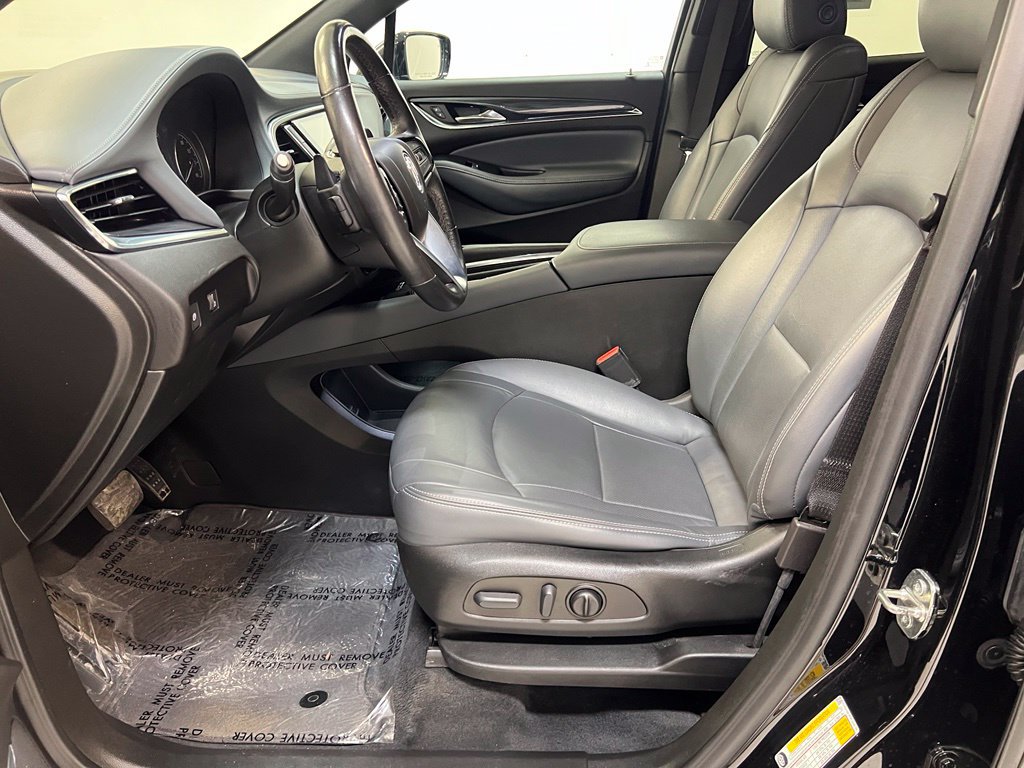 Used 2023 Buick Enclave Essence FWD image 15