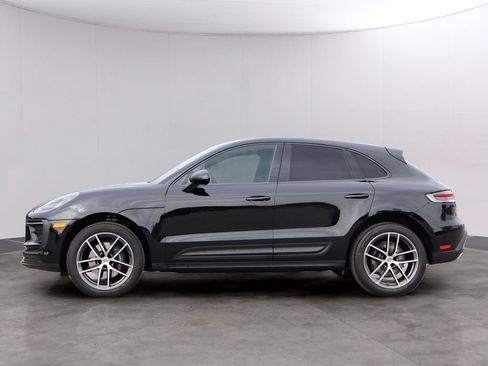 Used 2026 Porsche Macan AWD/4WD image 2