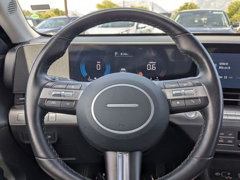 Used 2025 Hyundai Kona SEL AWD/4WD image 18