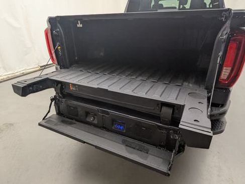 Certified 2023 GMC Sierra 1500 AT4X AWD/4WD image 9