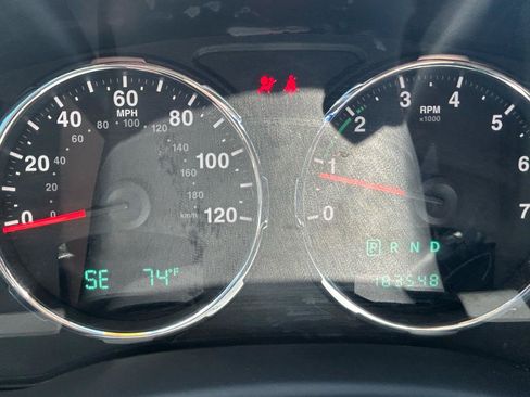 Used 2012 Jeep Liberty Sport AWD/4WD image 22