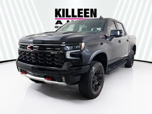 Used 2023 Chevrolet Silverado 1500 ZR2 w/ Technology Package AWD/4WD image 3