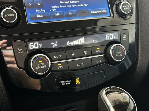 Used 2017 Nissan Rogue Sport FWD image 20
