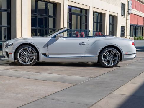 New 2024 Bentley Continental GT image 5