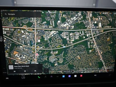 Used 2023 Tesla Model S Plaid AWD/4WD image 12