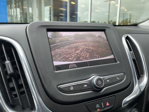 Used 2023 Chevrolet Equinox LT image 27