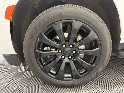 Used 2023 Chevrolet Tahoe Premier AWD/4WD image 42