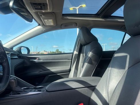 Used 2021 Toyota Camry XSE FWD image 34