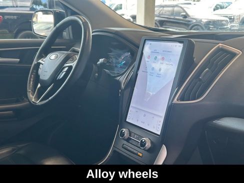 Used 2023 Ford Edge SEL image 22