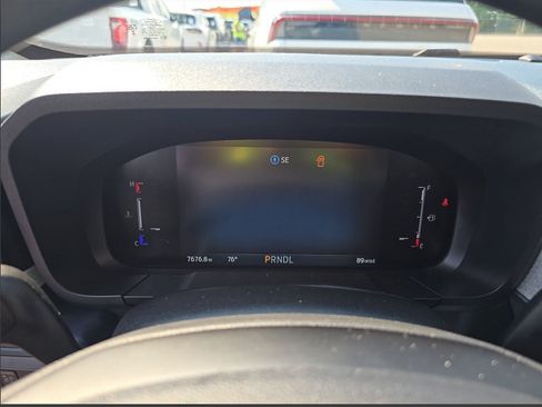 Used 2025 Ford Maverick XLT FWD image 4
