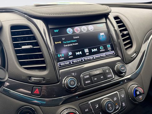 Used 2016 Chevrolet Impala LTZ w/ Enhanced Convenience Package image 14