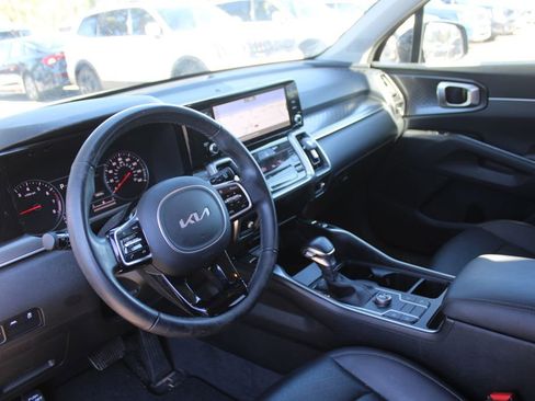 Certified 2023 Kia Sorento S image 21