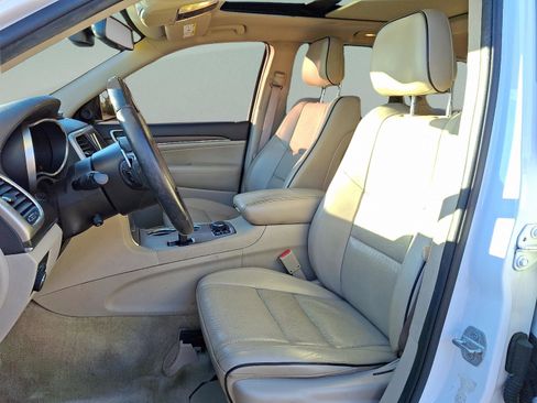 Certified 2015 Jeep Grand Cherokee Overland image 13