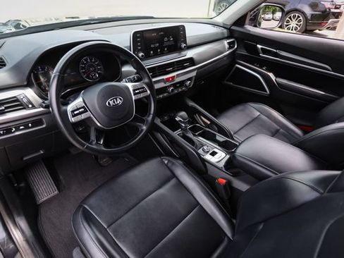 Used 2021 Kia Telluride LX AWD/4WD image 41