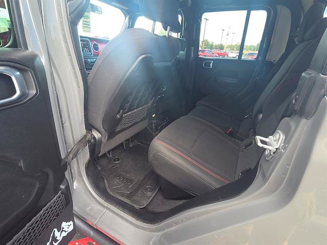 Used 2021 Jeep Gladiator Rubicon w/ Cold Weather Group AWD/4WD image 16