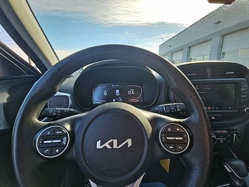 Used 2024 Kia Soul LX w/ Option Group 015 FWD image 19