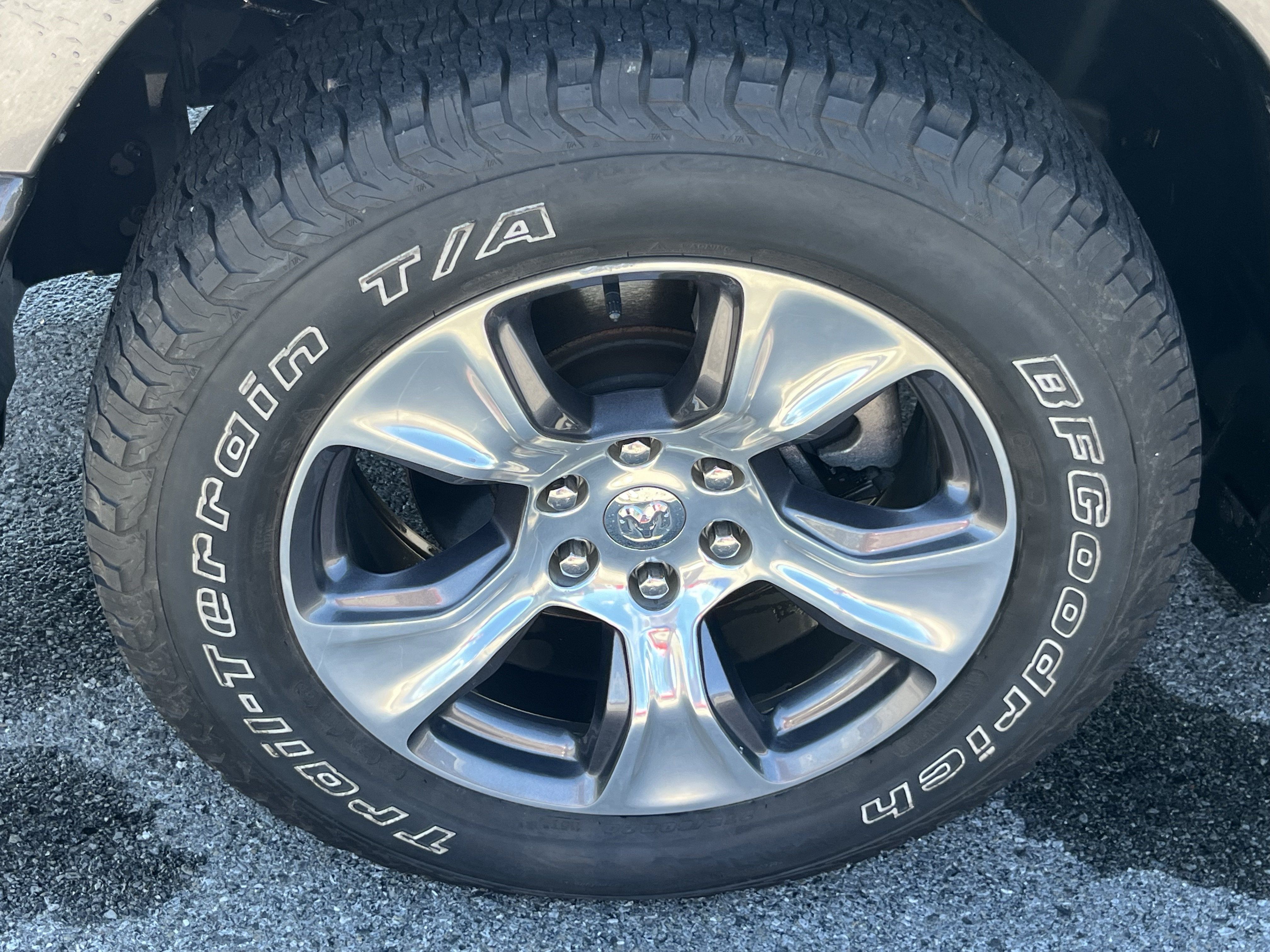 Used 2021 RAM 1500 Laramie w/ Sport Appearance Package AWD/4WD image 14