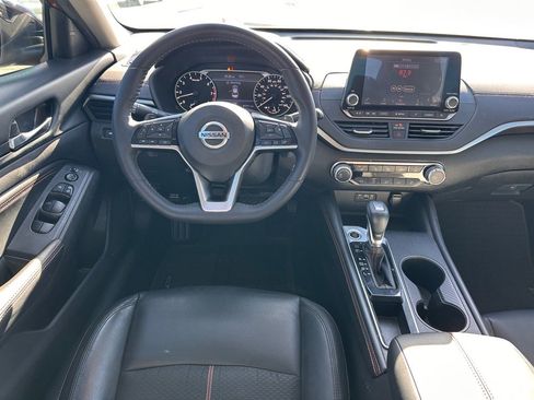 Used 2019 Nissan Altima 2.5 SR w/ SR Premium Package image 10