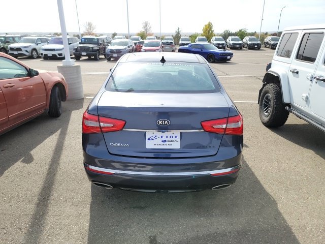 Used 2014 Kia Cadenza Premium w/ Luxury Package FWD image 5