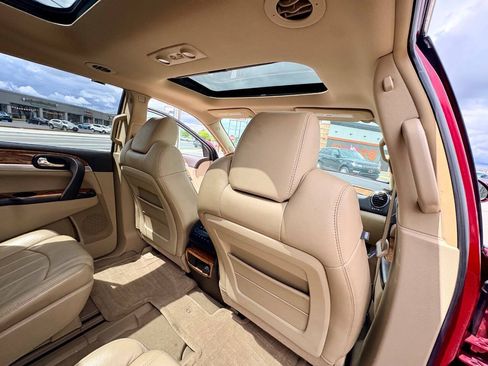 Used 2009 Buick Enclave CXL w/ Entertainment Package #3 AWD/4WD image 31