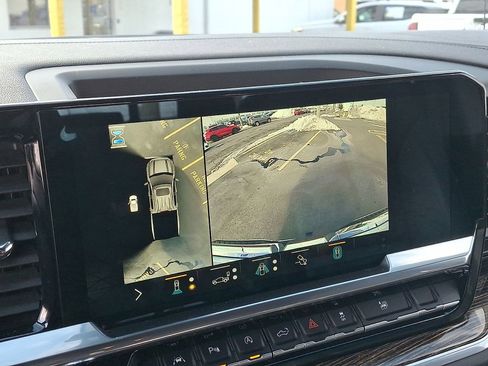 Used 2022 GMC Sierra 1500 Elevation w/ Elevation Premium Package image 14