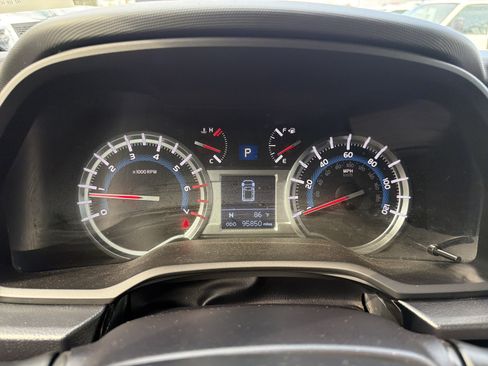 Used 2016 Toyota 4Runner SR5 Premium AWD/4WD image 21