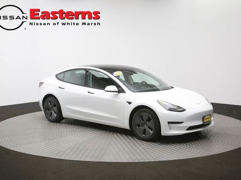 Used 2023 Tesla Model 3 Standard Range image 44