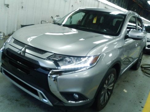 Used 2020 Mitsubishi Outlander AWD image 1