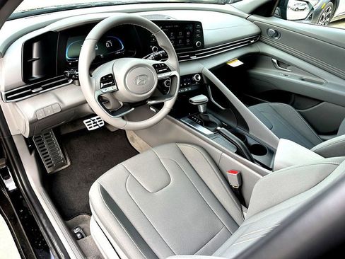 New 2026 Hyundai Elantra Sport FWD image 13