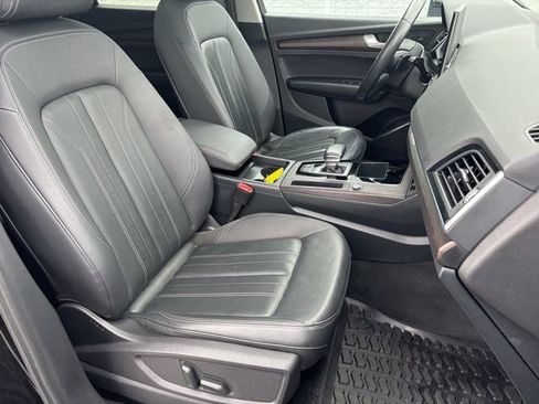 Used 2023 Audi Q5 2.0T Premium w/ Convenience Package AWD/4WD image 16