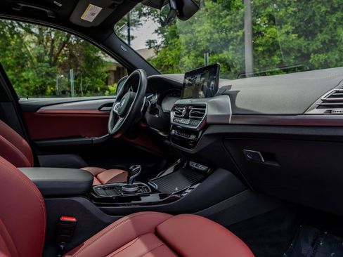 Used 2024 BMW X3 M40i w/ Premium Package image 22