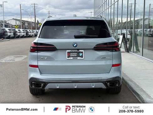 Used 2026 BMW X5 xDrive50e w/ M Sport Package image 4