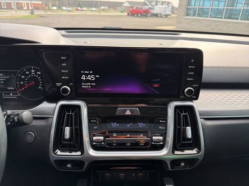 Used 2022 Kia Sorento SX image 14