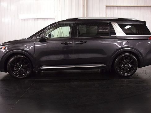 Used 2024 Kia Carnival SX Prestige FWD image 4