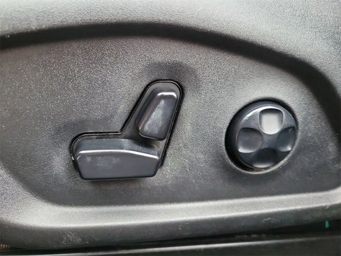 Used 2018 Jeep Compass Trailhawk w/ Navigation Group image 19