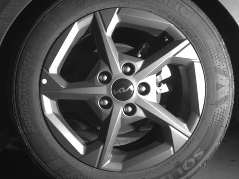 Used 2025 Kia K4 FWD image 14