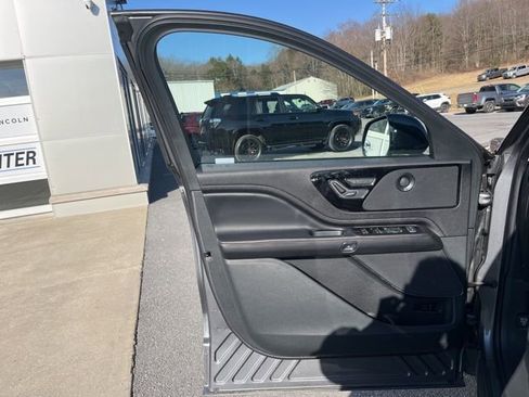 New 2024 Lincoln Aviator Reserve w/ Elements Package Plus image 36