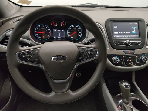 Used 2017 Chevrolet Malibu LS FWD image 22